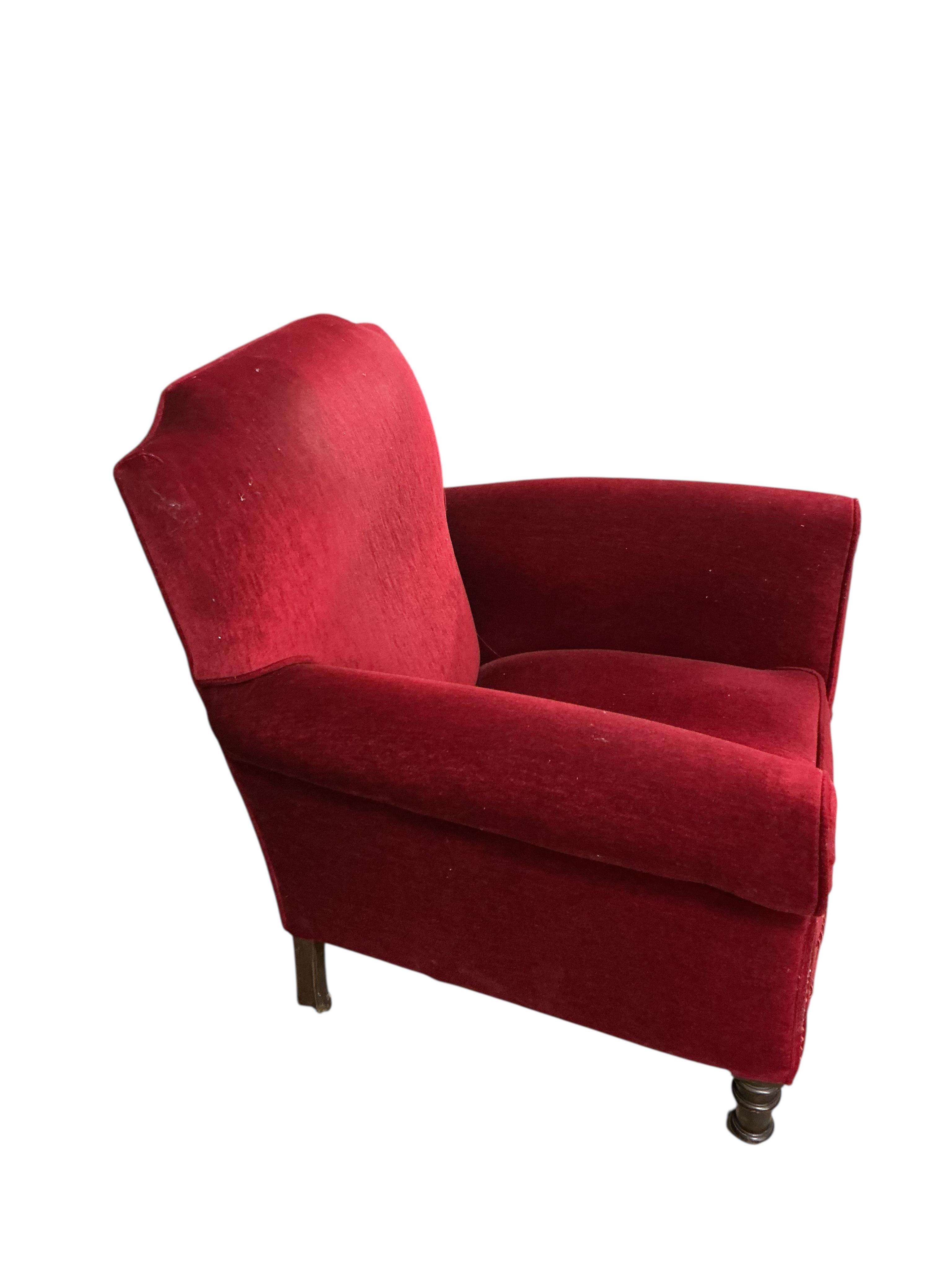 A late Victorian upholstered three piece suite, settee width 136cm, depth 80cm, height 90cm.